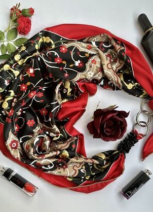 Scarf "Beauty heart,  from the brand MyScarf. Decorated with natural assorted stones2 photo