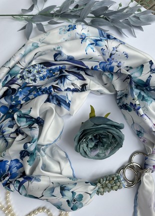 Scarf "Turquoise waltz::  from the brand MyScarf. Decorated with natural sodalite4 photo