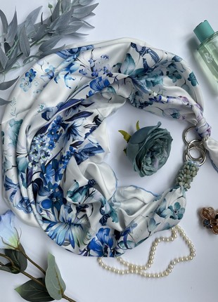 Scarf "Turquoise waltz::  from the brand MyScarf. Decorated with natural sodalite5 photo