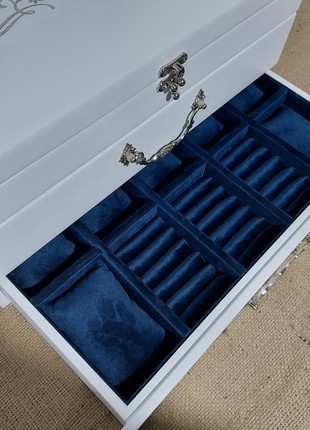 Dresser for jewelry with blue velvet3 photo