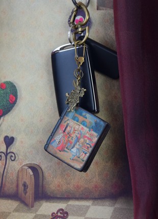 Alice in Wonderland. Keychain - a book for keys.