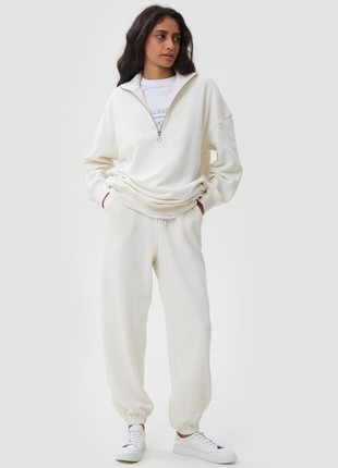 Milky loose fit sweatshirt with zipped collar3 photo