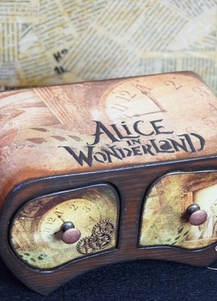 Alice in Wonderland mini furniture4 photo