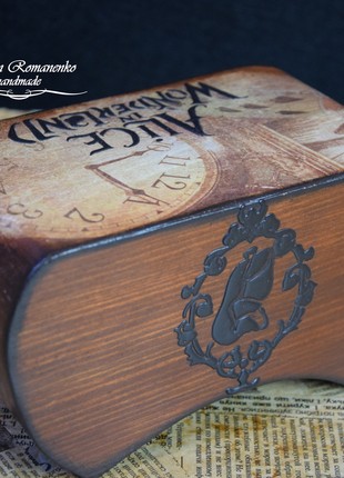Alice in Wonderland mini furniture10 photo