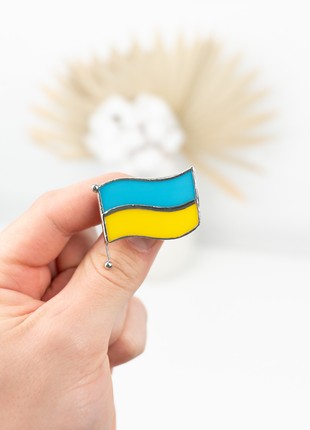 Ukrainian flag pin