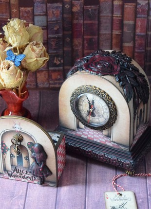 Alice in Wonderland mantel clock - mini chest of drawers7 photo