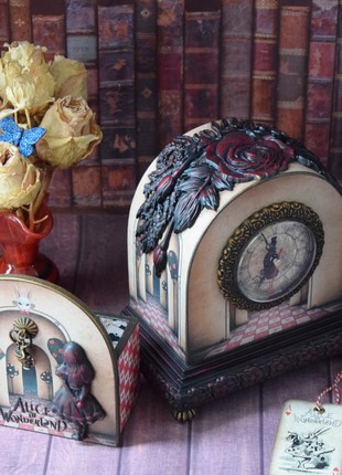 Alice in Wonderland mantel clock - mini chest of drawers9 photo