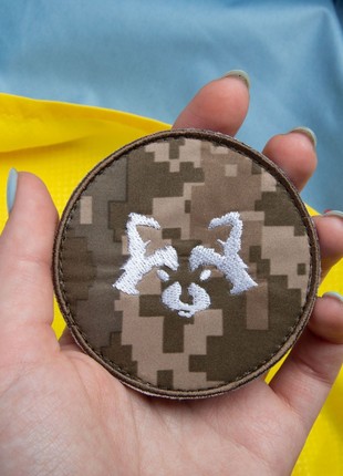 CHEVRON ON VELCRO RACCOON ROUND ON PIXEL D7.5 CM2 photo