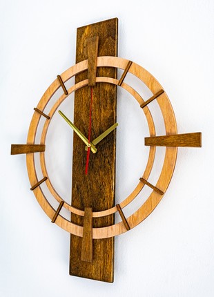 Wall clock made of wood, height 50cm, covered with linseed oil and beeswax5 photo