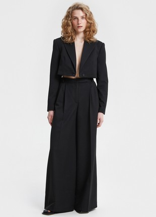 Black cropped jacket made of suit fabric with viscose3 photo