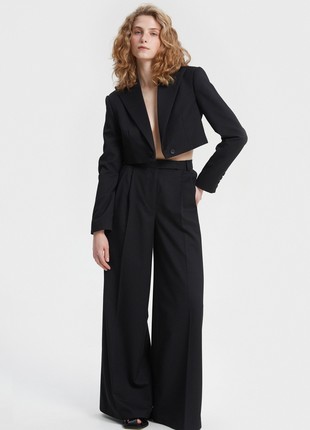 Black cropped jacket made of suit fabric with viscose5 photo
