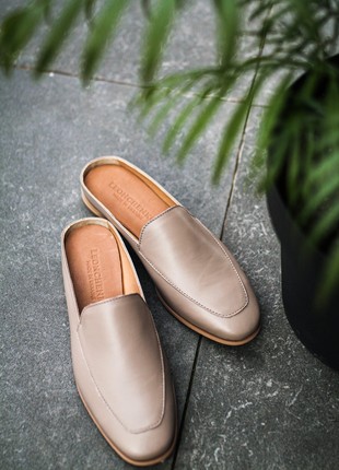 Women's leather mules8 photo