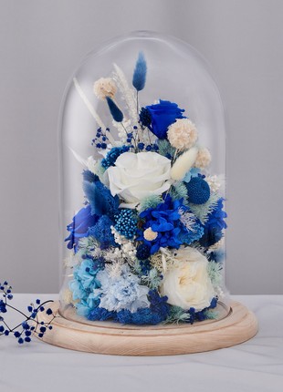 Flowers in glass dome  "Sapphire"