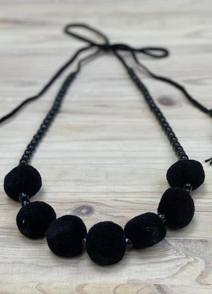 One row black necklace with tassels1 photo