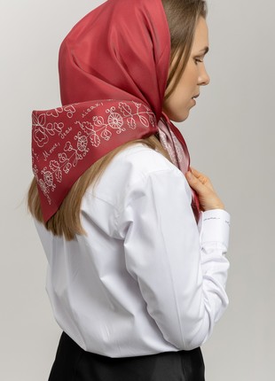 Scarf Shawl "Red Ruta" made of artificial silk 27,6 inches