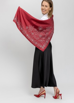 Scarf Shawl "Red Ruta" made of artificial silk 36,6 inches