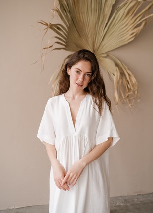 loose fit summer white dress1 photo