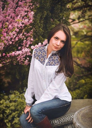 Embroidered blouse