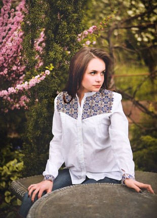 Embroidered blouse2 photo