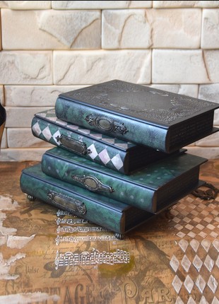 Mini chest of drawers in the form of old books
