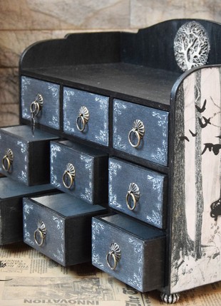 Mini chest of drawers Raven for jewelry storage10 photo