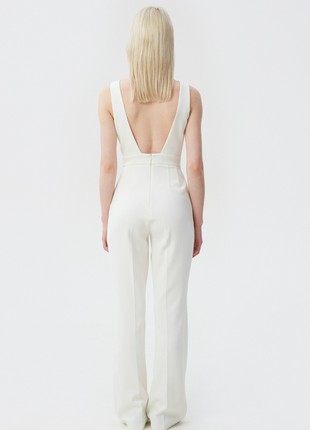 Milky jumpsuit with an open back4 photo