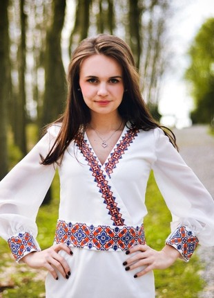Emroidered dress3 photo