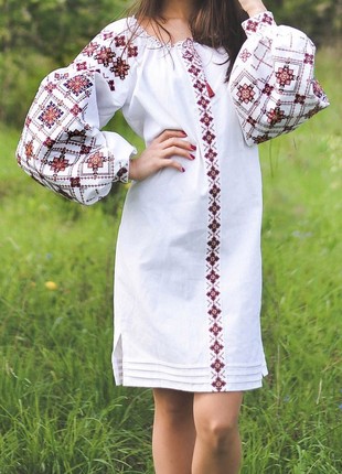 Emroidered dress4 photo