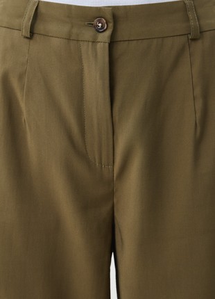Shortened khaki pants made of suit fabric with viscose5 photo