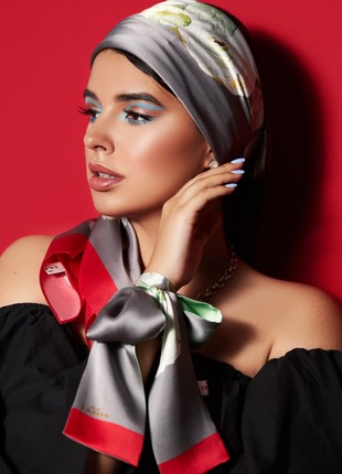 Designer Silk Scarf "Ranunculus".