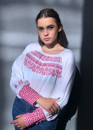 Embroidered blouse