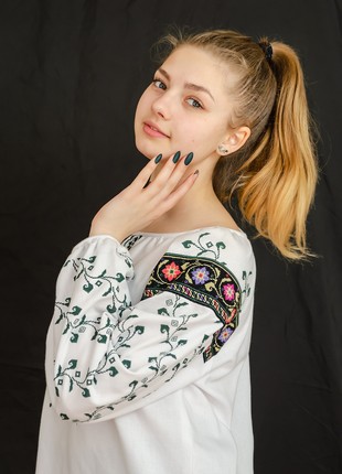 Embroidered blouse
