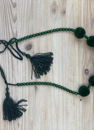 One row green necklace with tassels4 photo