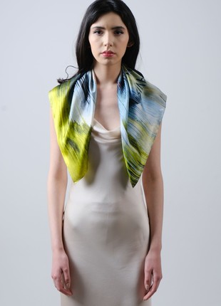 Silk scarf "Papavers" with double-sided printing1 photo
