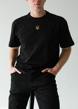 Black T-shirt for men "Trident"1 photo