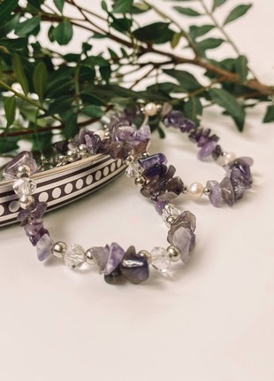 Bracelet made of natural stones