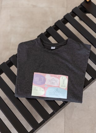 Cotton T-shirt with a print6 photo