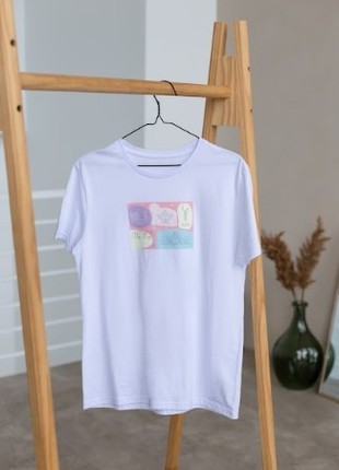 Cotton T-shirt with a print3 photo
