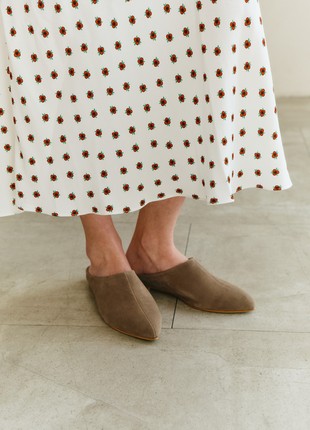 Sued flat mules in olive color2 photo