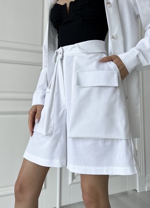 Stylish two-piece suit with linen shorts in white color5 photo