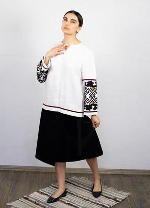 Women's ebroidered  linen blouse with embroidered sleeves4 photo
