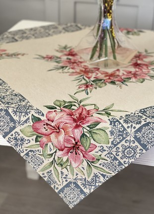 Tapestry tablecloth  97 x 100 cm./ 38x39 in.
