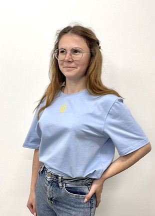 Women's t-shirt with embroidery "Trident"