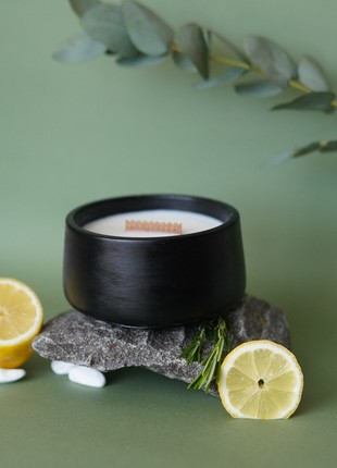 Candle in a pot BELLA CANDELA with a fresh aroma of Eucalyptus + Mint with a wooden openwork wick2 photo
