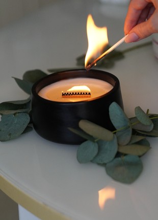 Candle in a pot BELLA CANDELA with a fresh aroma of Eucalyptus + Mint with a wooden openwork wick3 photo
