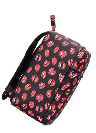 The backpack for carry-on luggage POOLPARTY Hub hub-lips-black 40 x 25 x 20 cm Ryanair / Wizz Air with lips4 photo