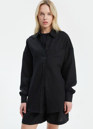 Black loose-fit shirt made of 100% linen