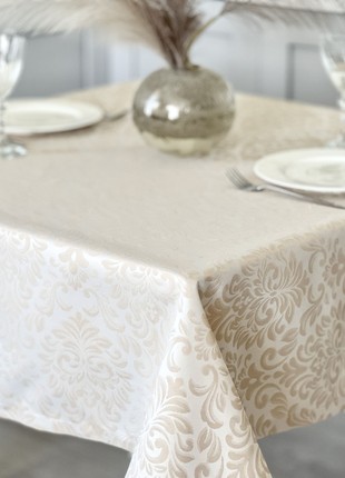 Teflon-coated tablecloth  134x134 cm./52x52 in3 photo