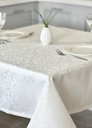 Teflon-coated tablecloth  134x180 cm./54x70 in