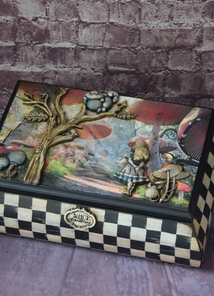 Alice in Wonderland Wooden Tea box4 photo